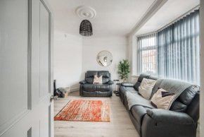 4 BR House - Coventry - Wifi
